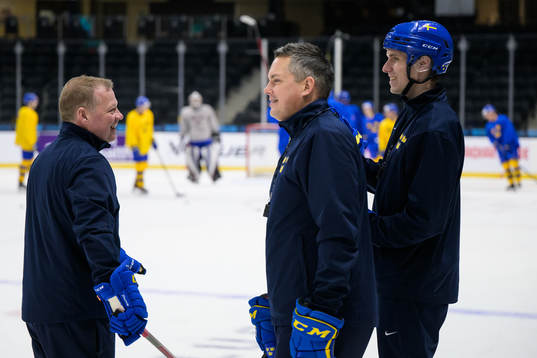 Assistant coach Henrik Stridh, head coach Tomas Montén and