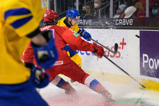 Danila Yurov of Russia and Joel Nyström of Sweden