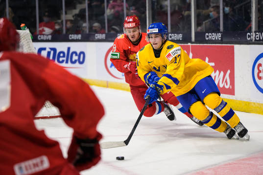 Pavel Tyutnev of Russia and William Eklund of Sweden
