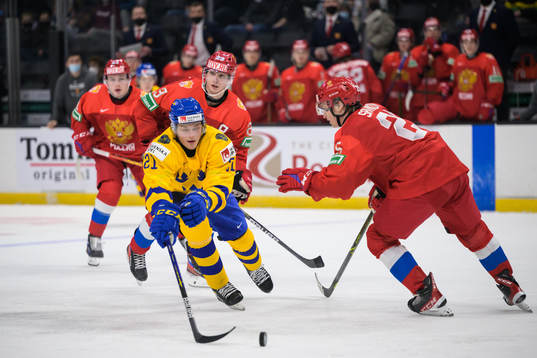 Oskar Olausson of Sweden