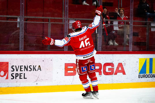 Timrås Pontus Åberg jublar