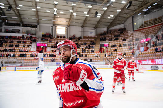 Timrås Robin Hanzl jublar