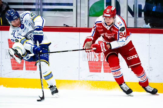 Leksands Justin Glenn Kloos och Timrås Sebastian Hartmann