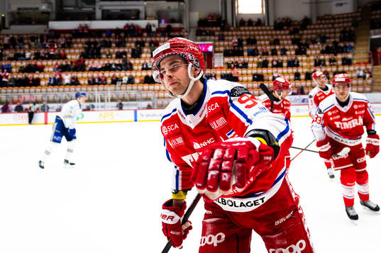 Timrås Viktor Lodin jublar