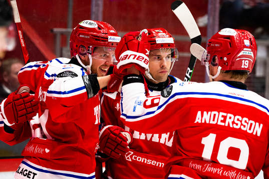Timrås Jacob Blomqvist jublar