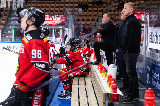 Luleås Andreas Nilsson och tränare Thomas Berglund deppar