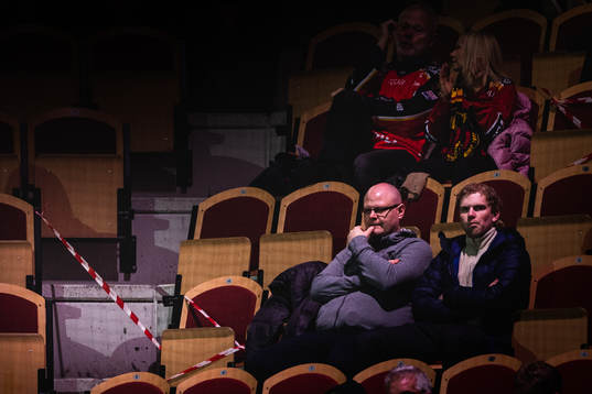 Supportrar vid avspärrade säten på grund av