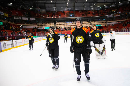 Brynäs Oskar Kvist jublar