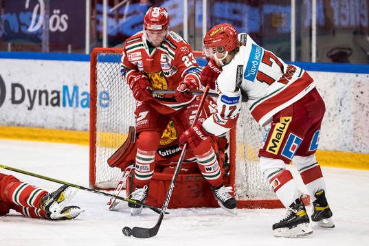 Moras Axel Bergkvist och Modos Riley Woods