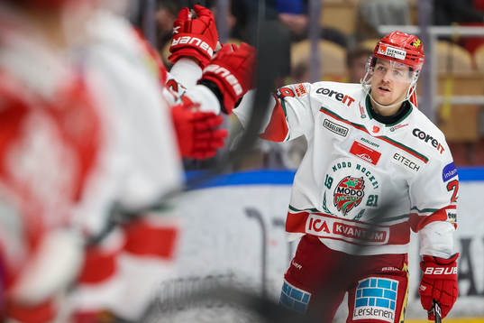 Modos Mikkel Aagaard jublar