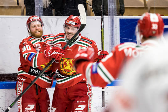 Moras Johan Persson jublar