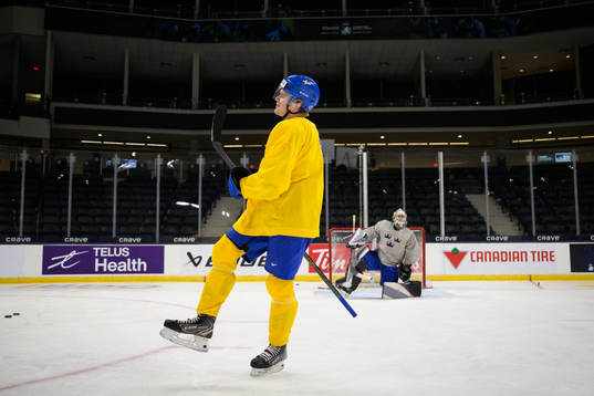 Måns Forsfjäll of Sweden at a training session