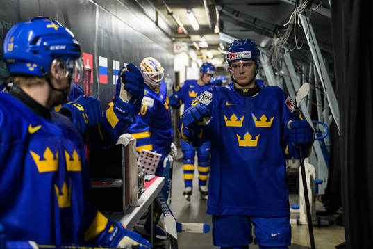 Elliot Ekmark of Sweden at warm-up