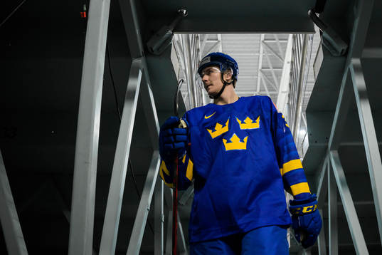 Helge Grans of Sweden leaving warm-up