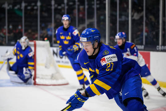 Oskar Olausson of Sweden