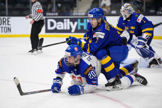 Juraj Slafkovsky of Slovakia and Simon Edvinsson of Sweden