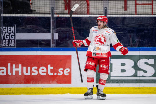 Troja-Ljungbys  Kevin Karlsson jublar