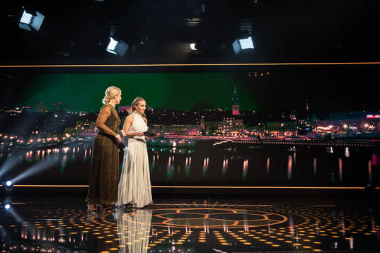 Programledare Anna Brolin och Frida Nordstrand