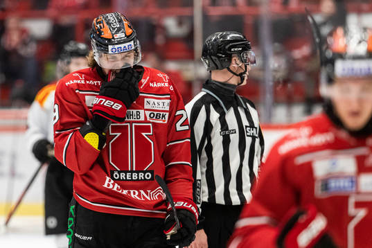 Örebros Milton Oscarson deppar