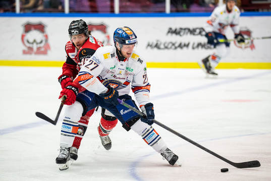 Malmö Redhawks Carl Persson och Växjös Martin Lundberg