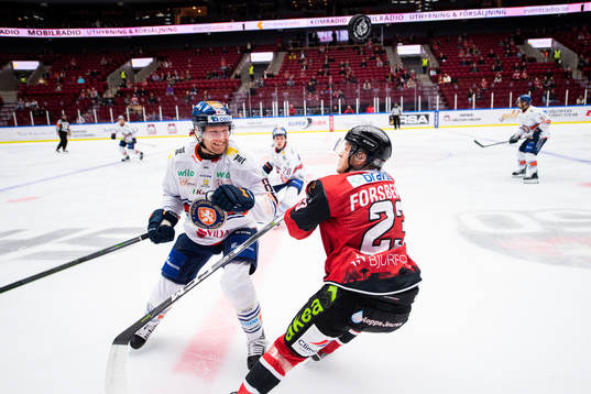 Växjös Ludvig Claesson och Malmö Redhawks Christoffer