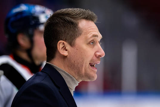 Växjös tränare Sam Hallam