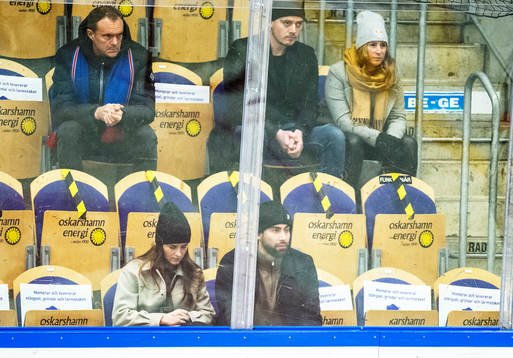 Oskarshamns Johan Alm på läktaren