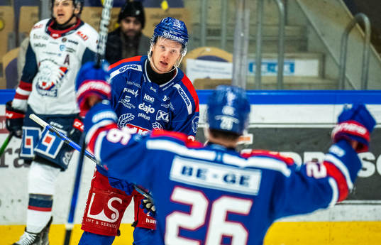 Oskarshamns Fredrik Olofsson jublar