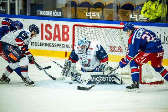 Linköpings Markus Ljungh och målvakt David Rautio samt