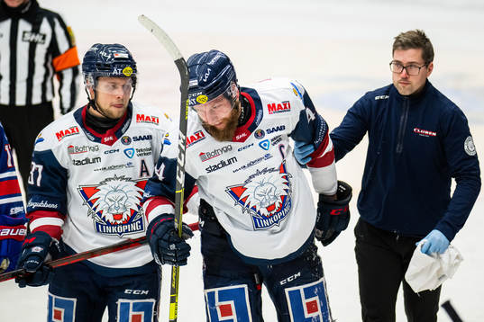 Linköpings Jonas Junland har ont