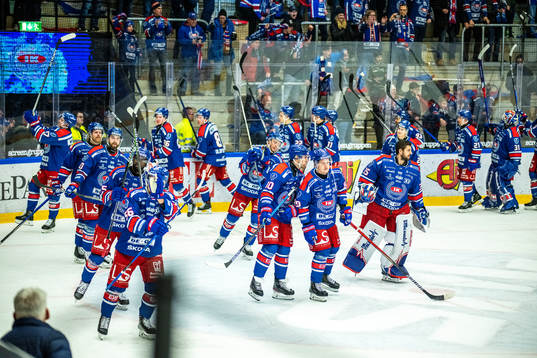 Oskarshamns spelare jublar