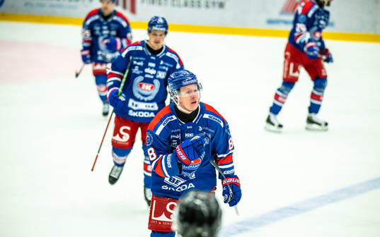 Oskarshamns Fredrik Olofsson jublar