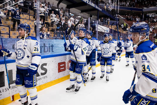 Leksands spelarna jublar