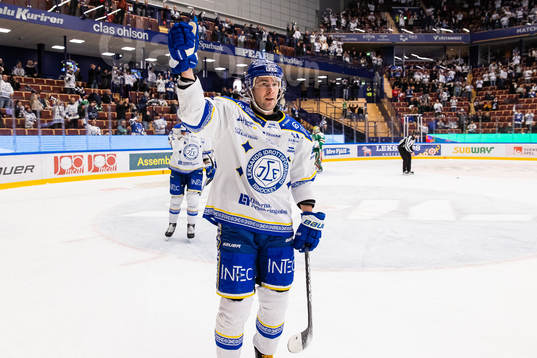 Leksands Mikael Ruohomaa jublar