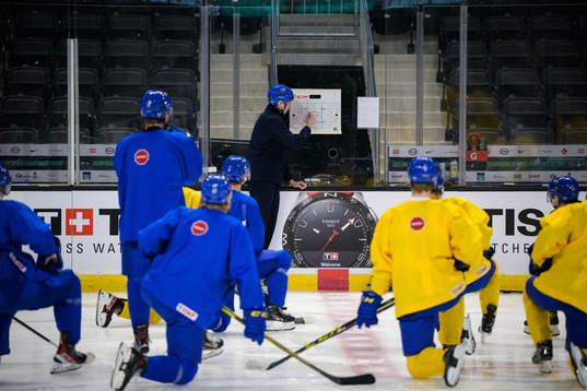 Assistant coach Joel Rönnmark of Sweden at a training