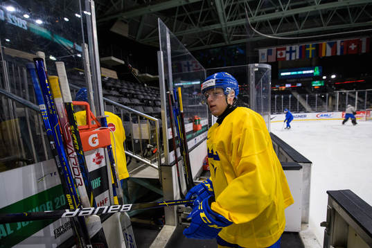 Zion Nybeck of Sweden at a training session