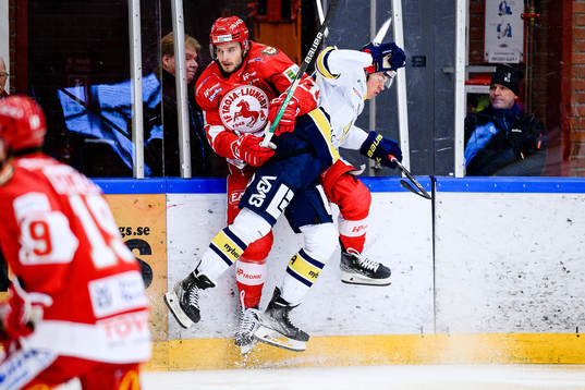 s Måns Lindbäck