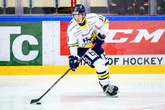 s Måns Lindbäck