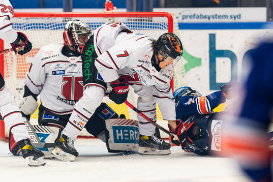 Örebros målvakt Jhonas Enroth och Marcus Hardegård
