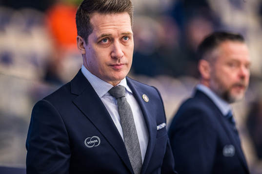 Växjös tränare Sam Hallam