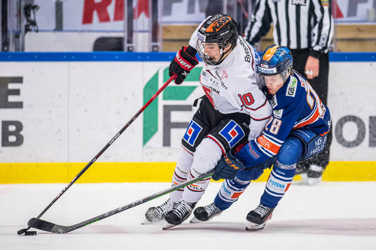 Örebros Leo Carlsson och Växjös Hugo Gustafsson