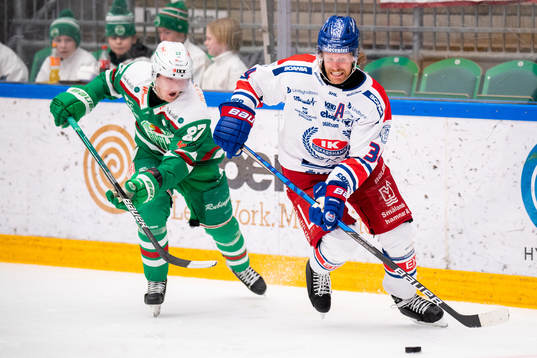 Rögles Linus Sjödin och Oskarshamns Philip Samuelsson