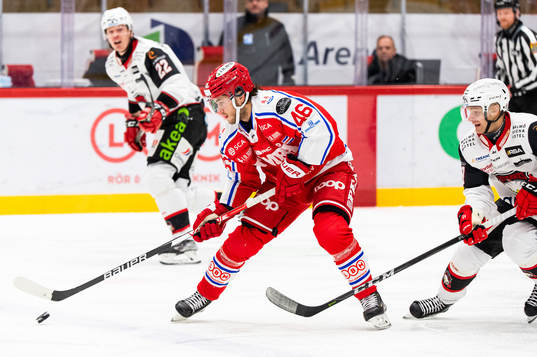 Timrås Pontus Åberg och Malmö Redhawks Johan Olofsson