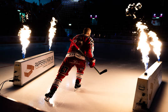Timrås Robin Hanzl gör entre