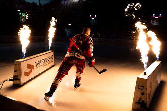 Timrås Robin Hanzl gör entre