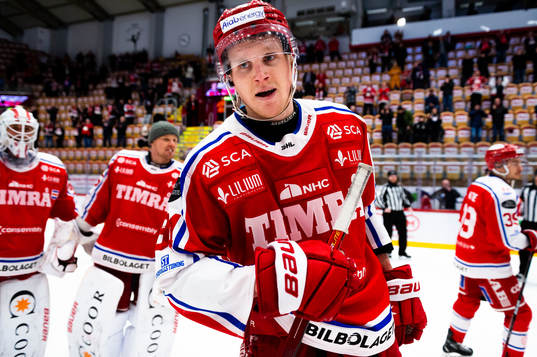 Timrås Sebastian Hartmann jublar