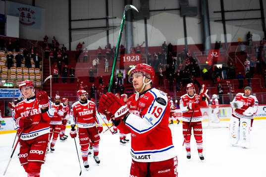 Timrås Erik Andersson jublar
