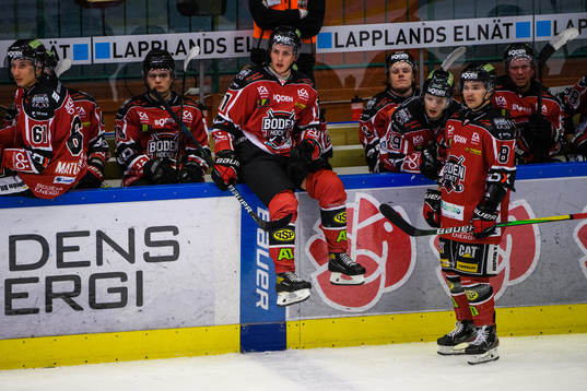 Bodens Elias Edström och Anton Tano deppar