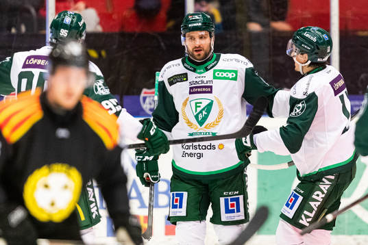 Färjestads Mikael Wikstrand jublar