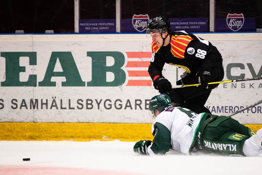 Brynäs John Nyberg och Färjestads Mikael Wikstrand